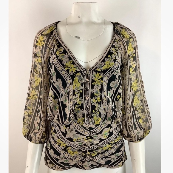 Diane Von Furstenberg Sz 8 100% Silk Chiffon V Neck Floral Blouse Buttoned - Picture 1 of 8